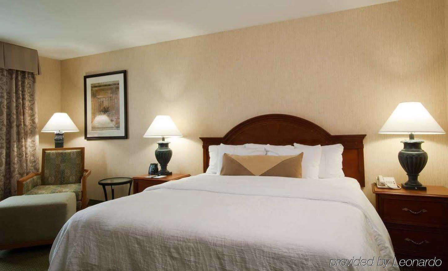 Hilton Garden Inn Seattle/Рентон Экстерьер фото